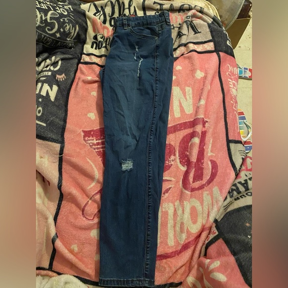 Guess ripped jeans - Picture 2 of 2